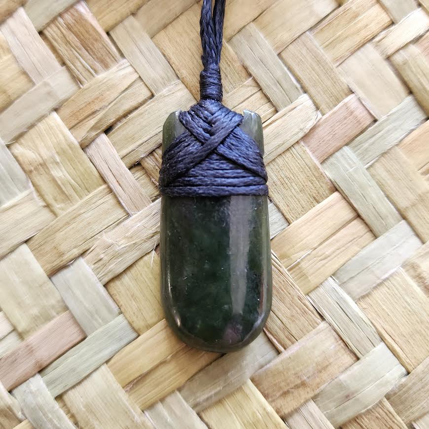 Toki Curved Pendant