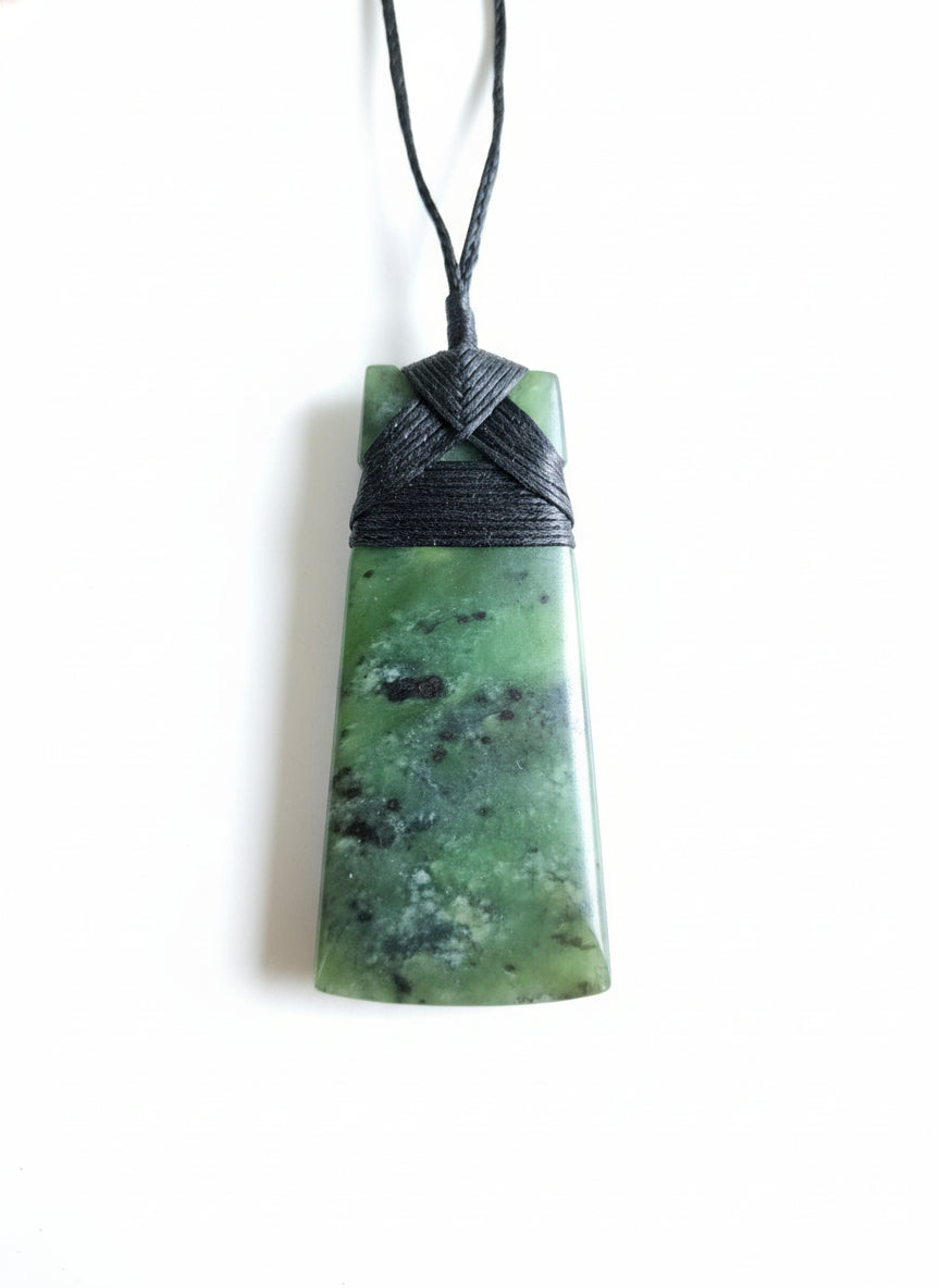 Toki Pendant - Paua & Pounamu