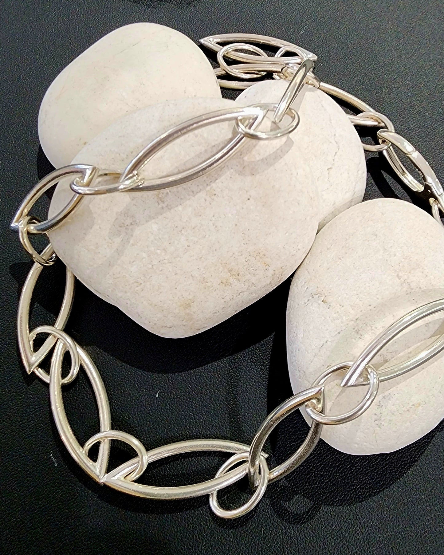 Heavy Oval Line Necklace