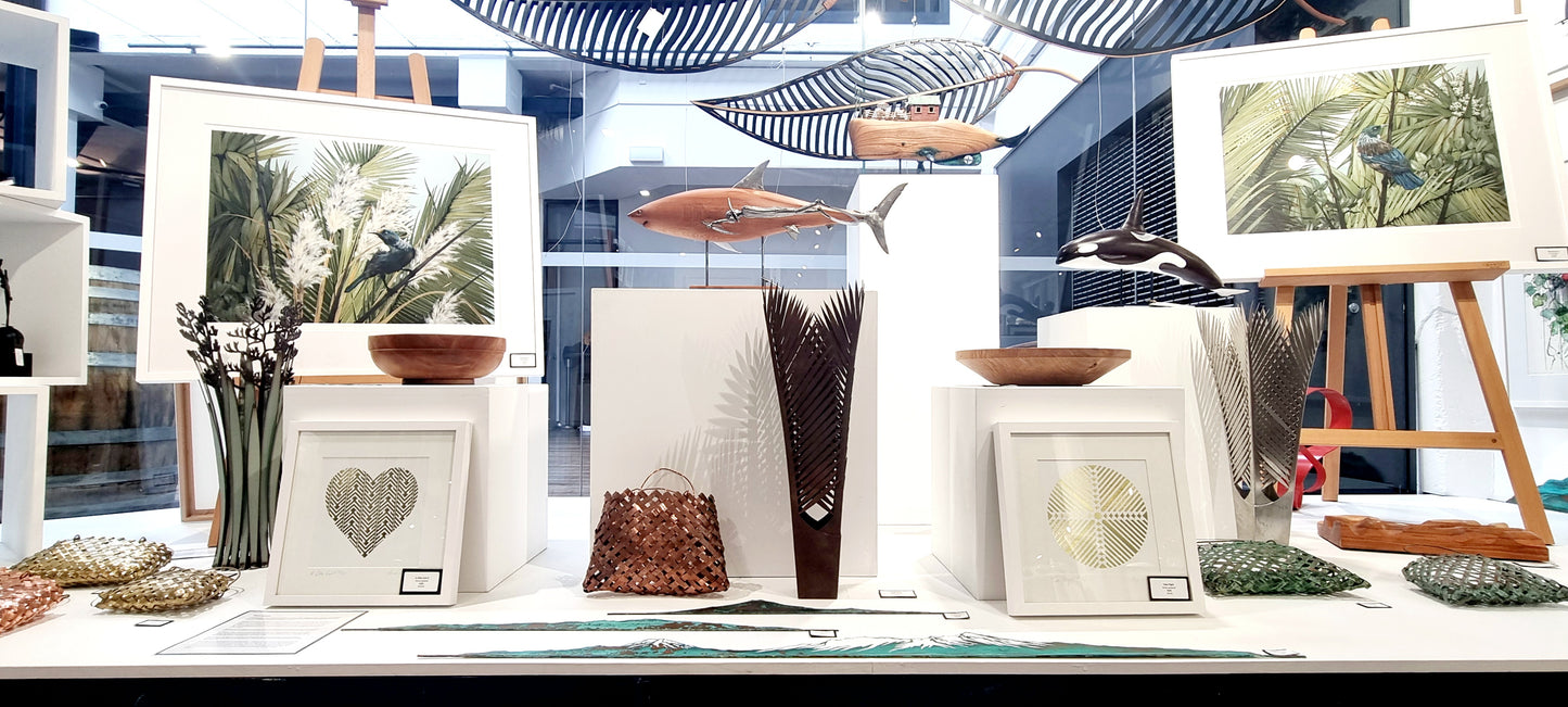 Nikau Vessel in Stainless Steel