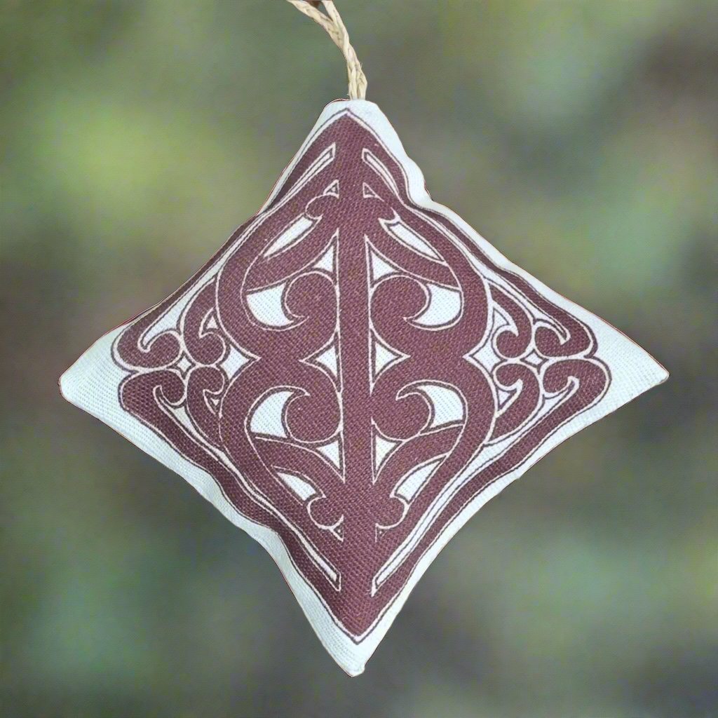 Pā o te hā Single Ornaments