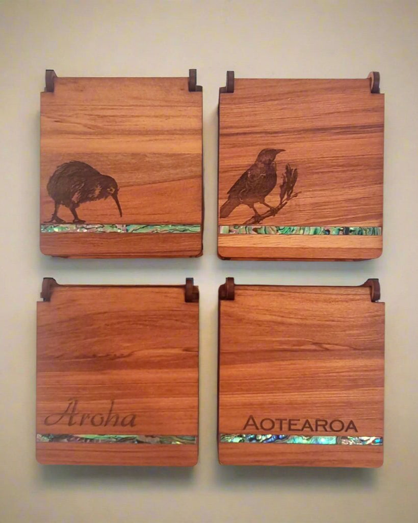 Rimu & Paua Box