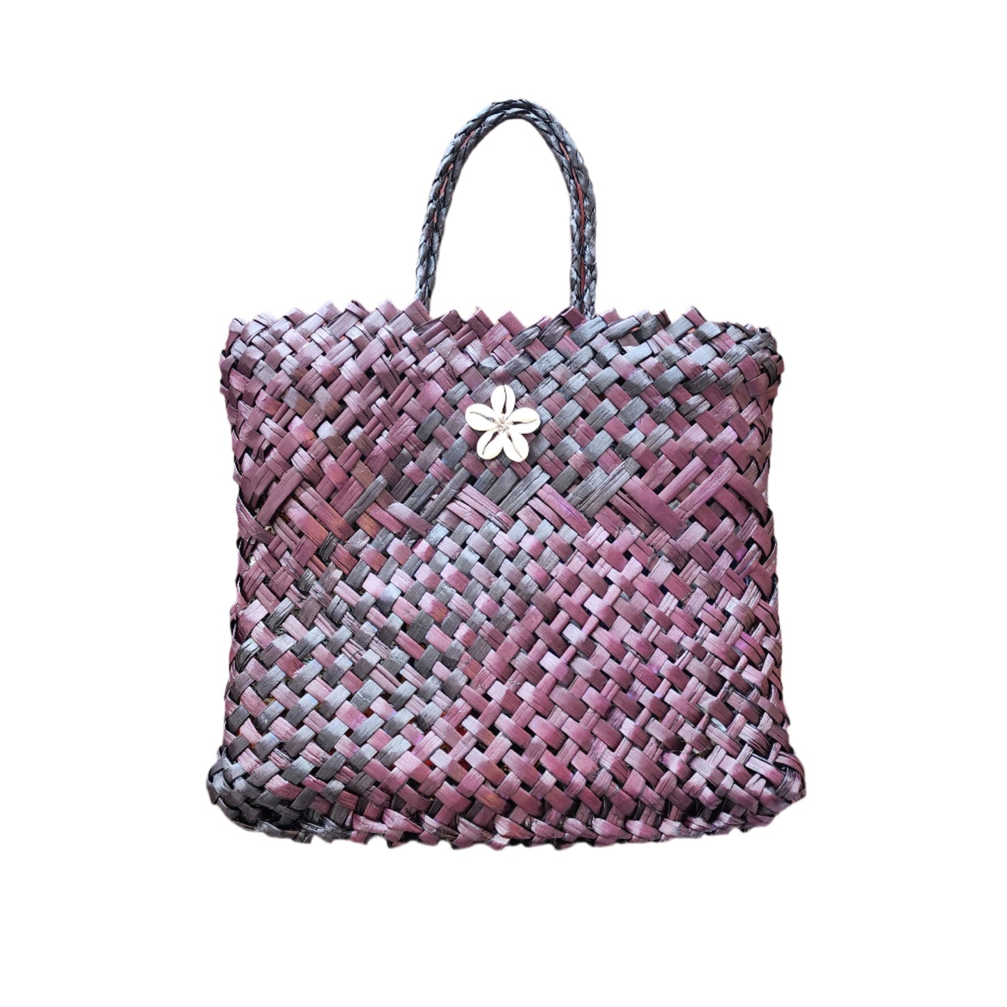 Harakeke Kete with Shells Large