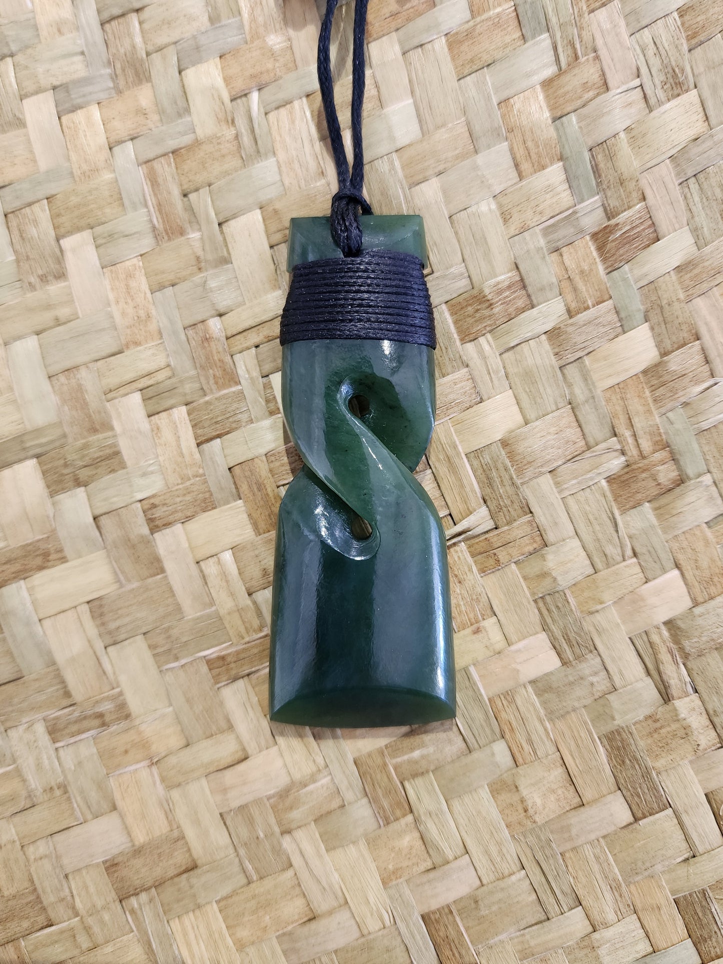 Toki Twist Pounamu Pendant