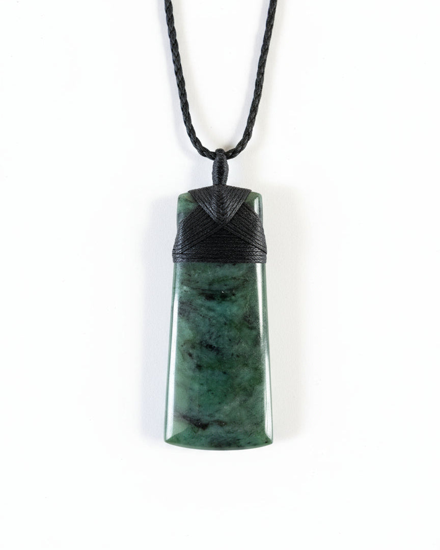 Toki 8cm Pounamu Pendant