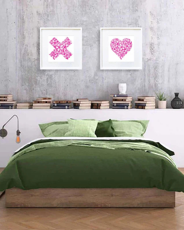 A Little Kiss VI in Pink