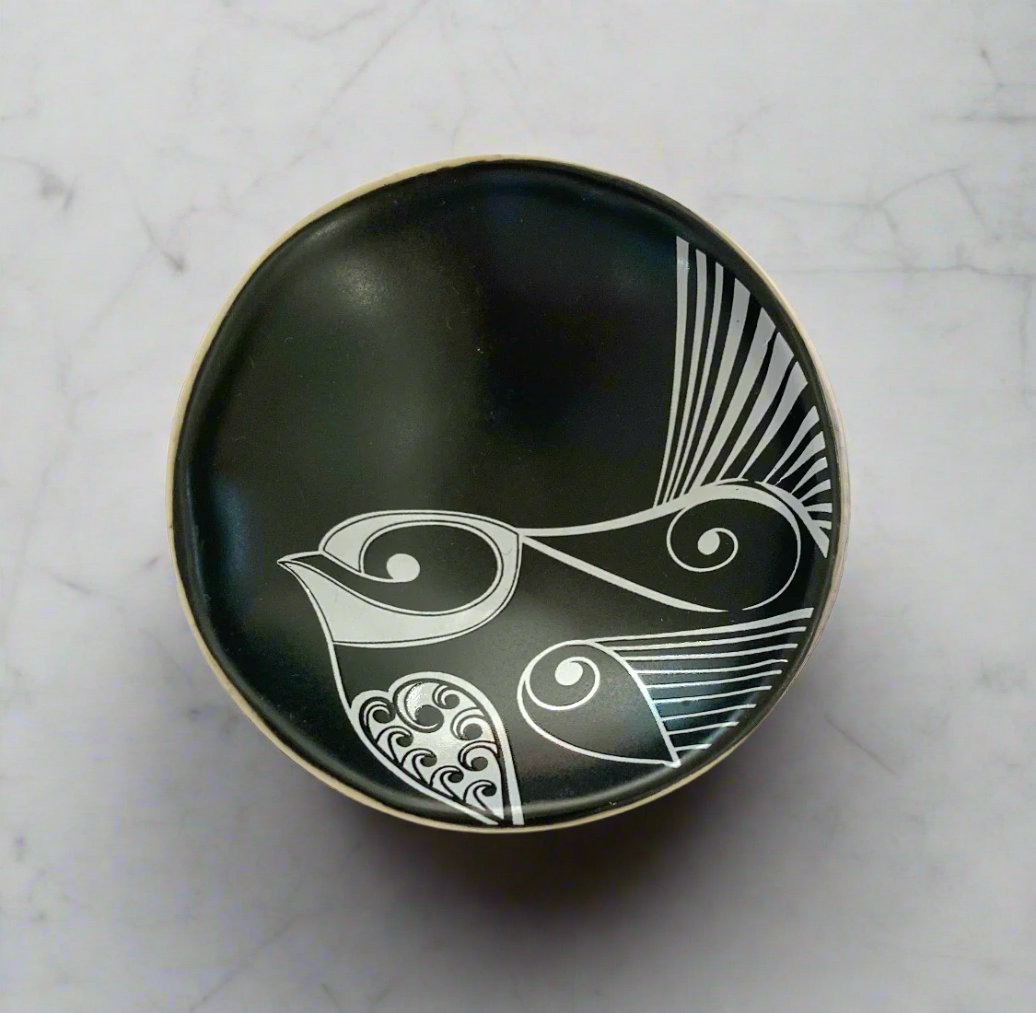 Ceramic Bowls by Jo Luping