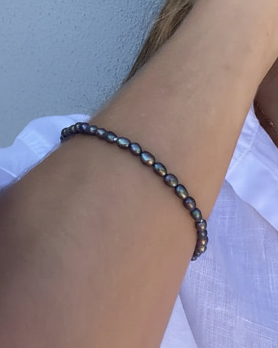 Black Rice Pearl Bracelet