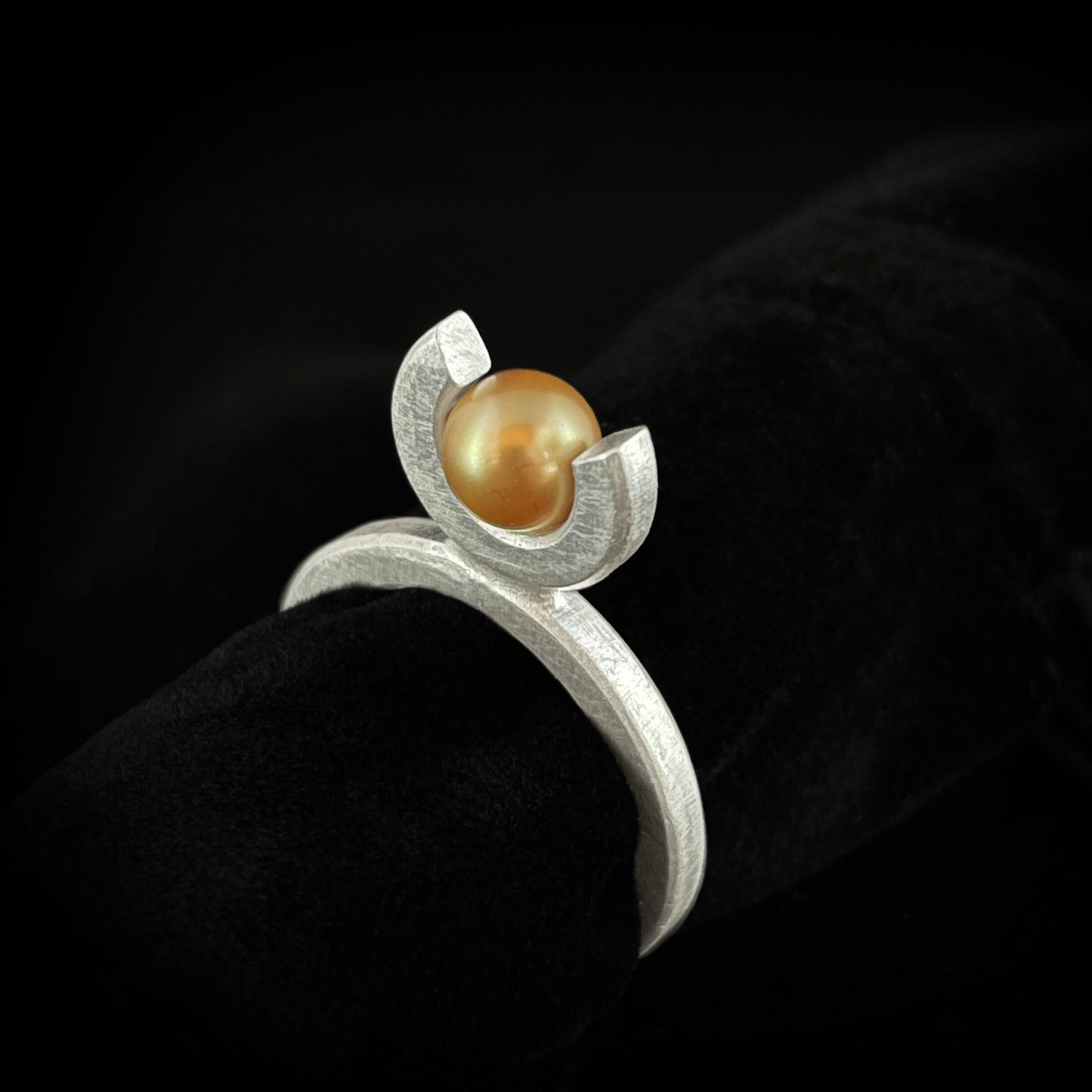 Tulip Ring with Gold Pearl