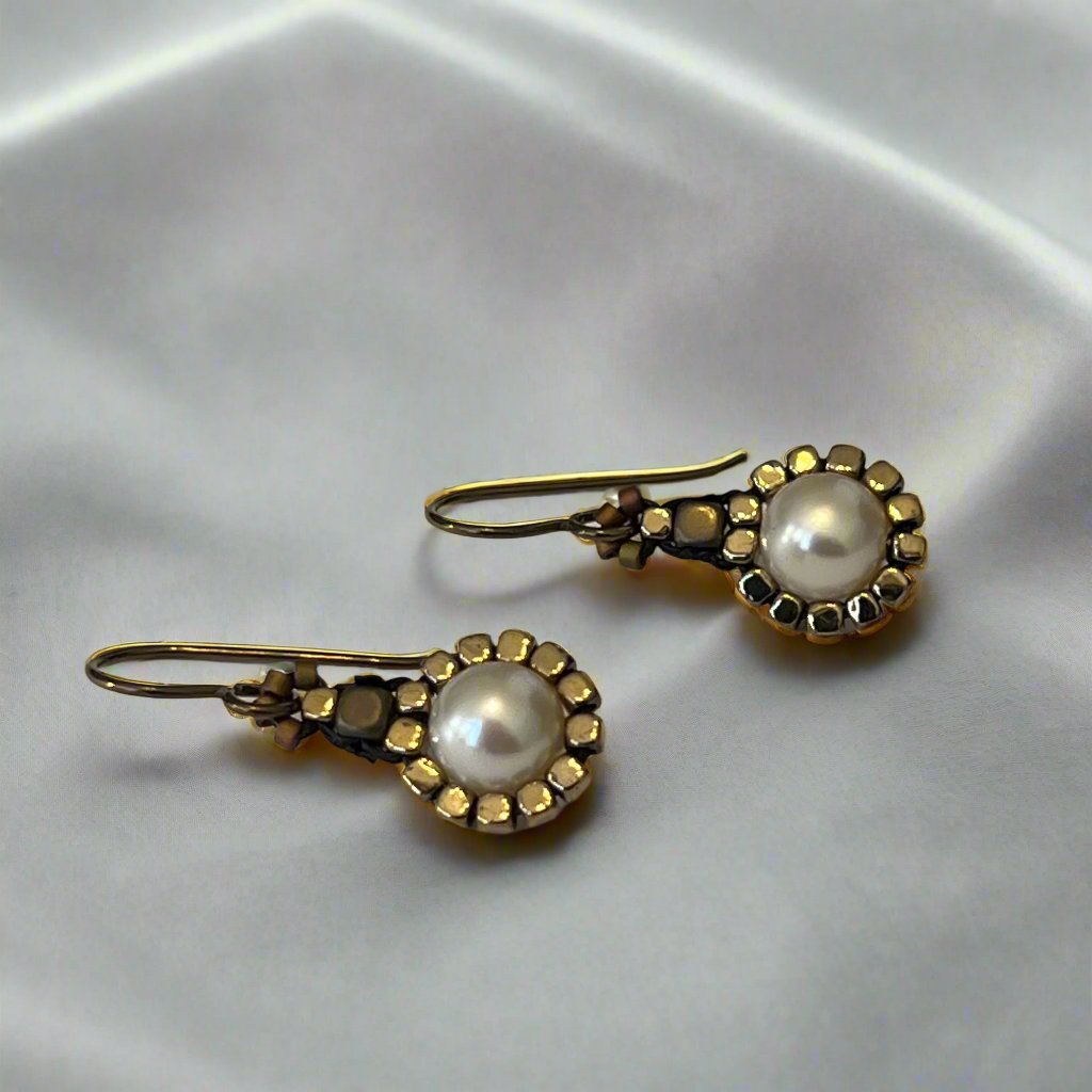 Gemstone Pearl Daisy Earrings