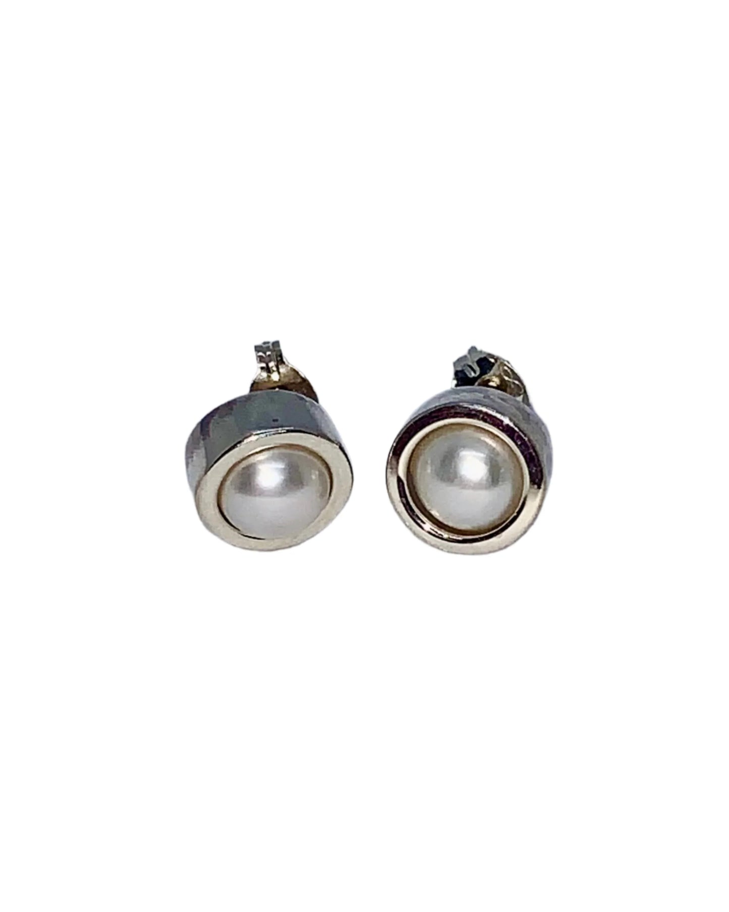 Cultured Pearl Earrings