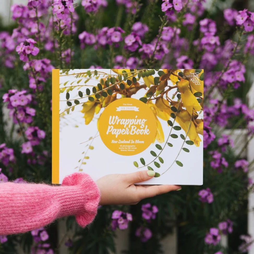 Art Wrap - NZ in Bloom