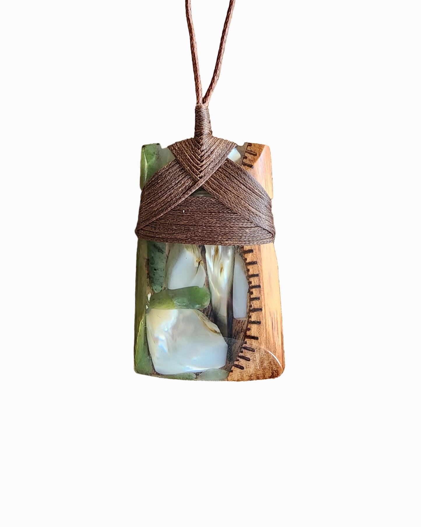 Pounamu Medium Toki Pendant