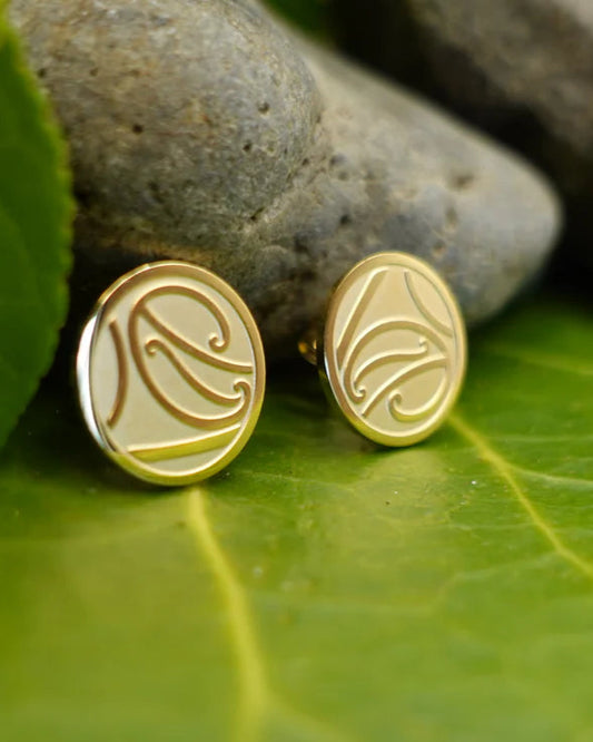 Mangōpare Studs