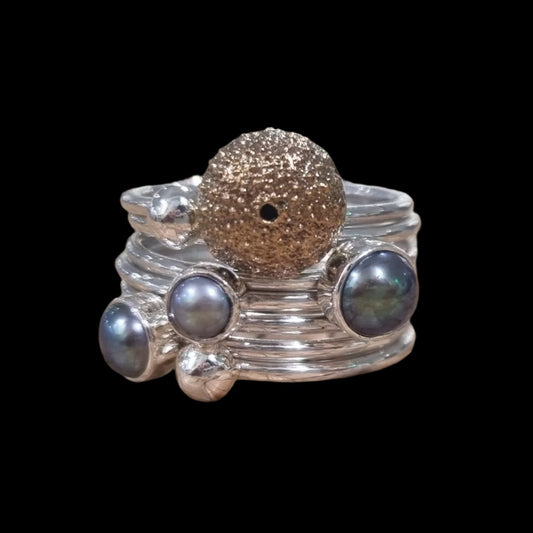 Kina with Pearl Rings -  view collection