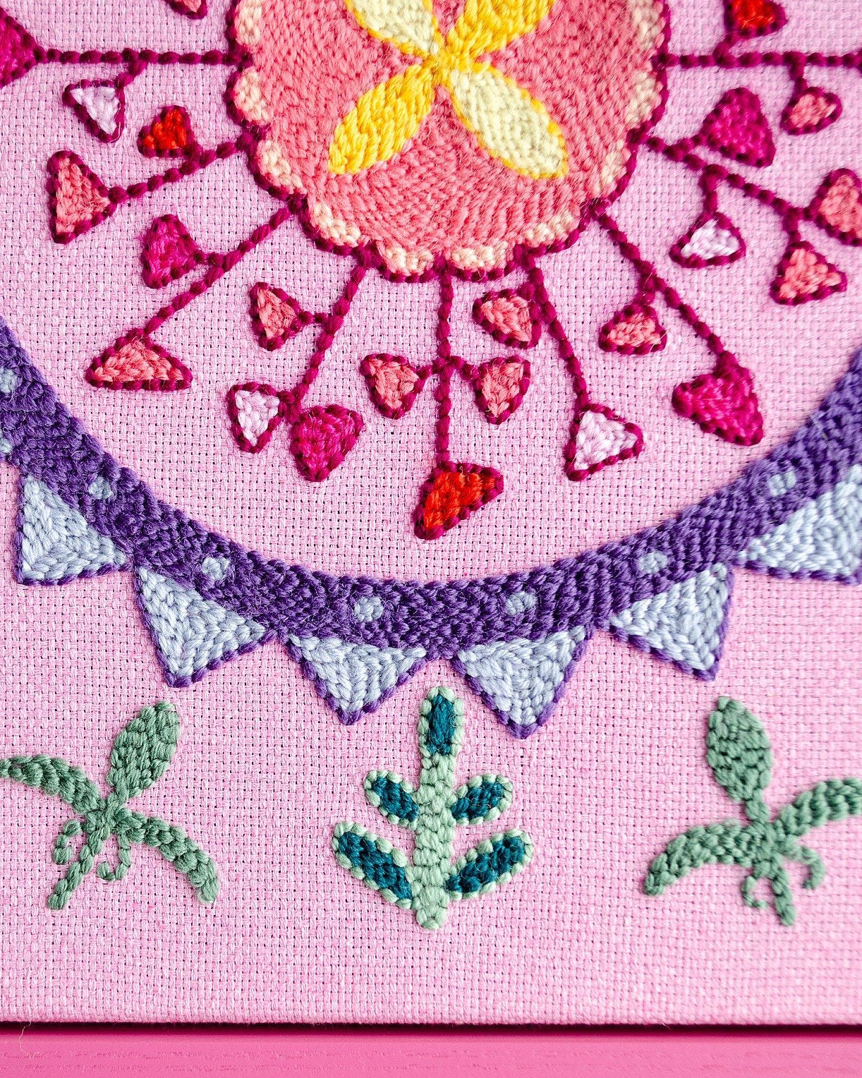 Fuluola Katene / Pretty Garden - Punch Needle