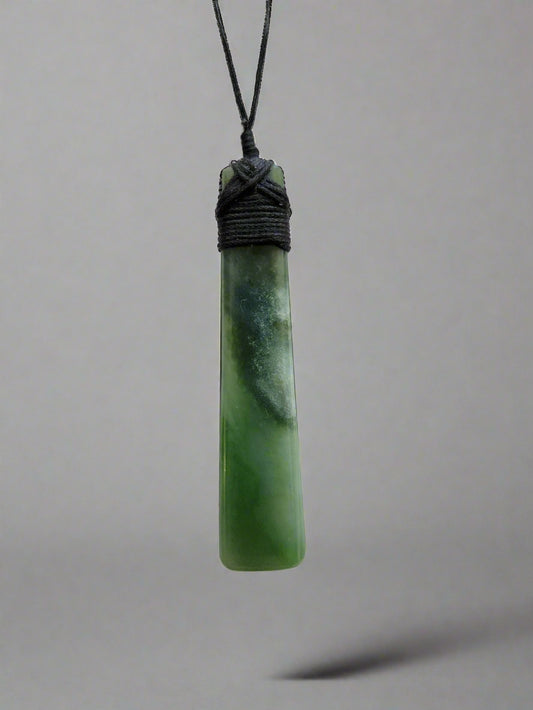Long Toki Pounamu Pendant I