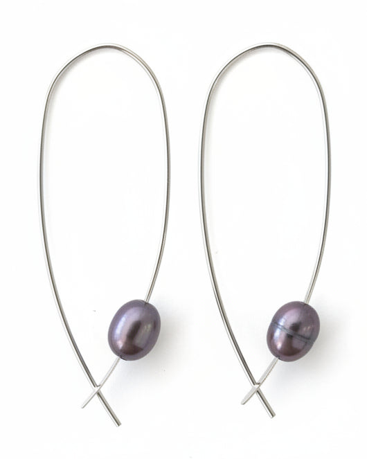 Lyall Floating Pearl Earrings in light & Dark