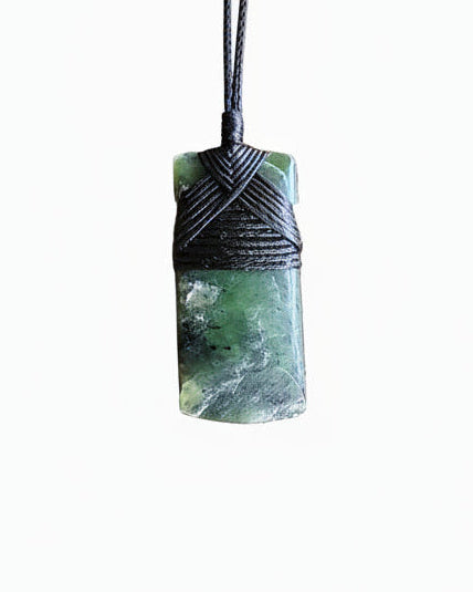Medium Pounamu Toki Pendant