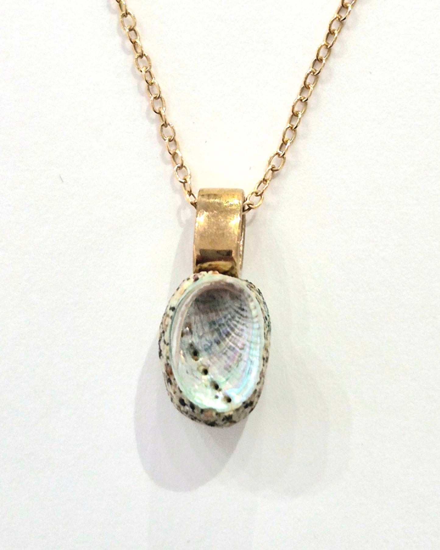 Small Beachsand Pāua Shell Necklace