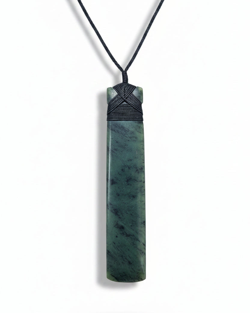 Long Pounamu Toki