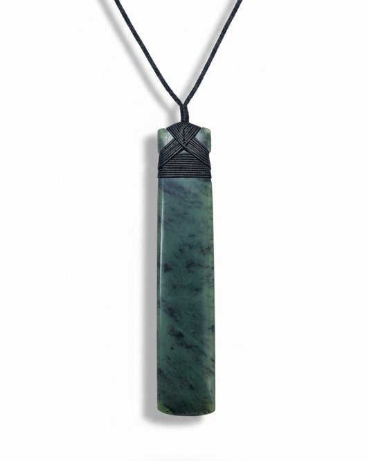 Long Pounamu Toki
