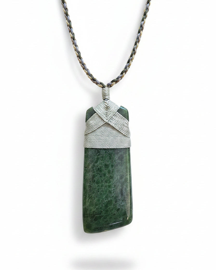 Pounamu Toki - Kohotea