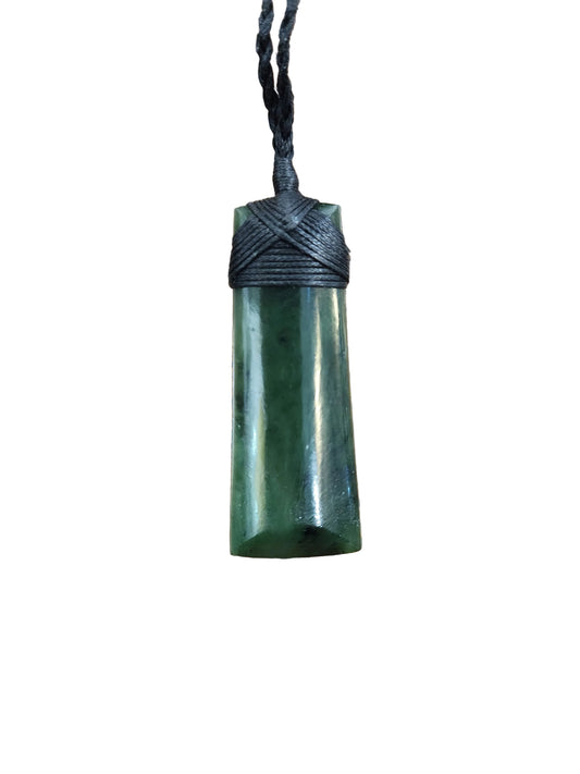 Pounamu Toki  Pendant