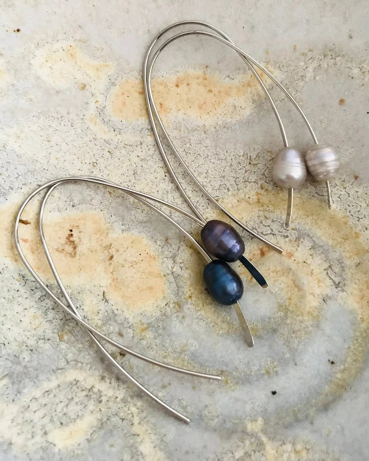 Lyall Floating Pearl Earrings in light & Dark