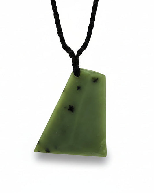 Kokopu Toki Pounamu