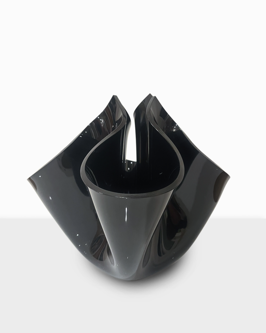 Opaque Black Quatra Bloom