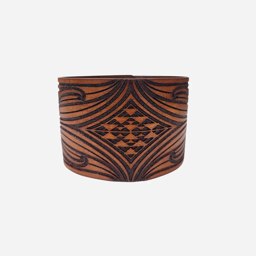 Leather wrist Cuff - Puhoro