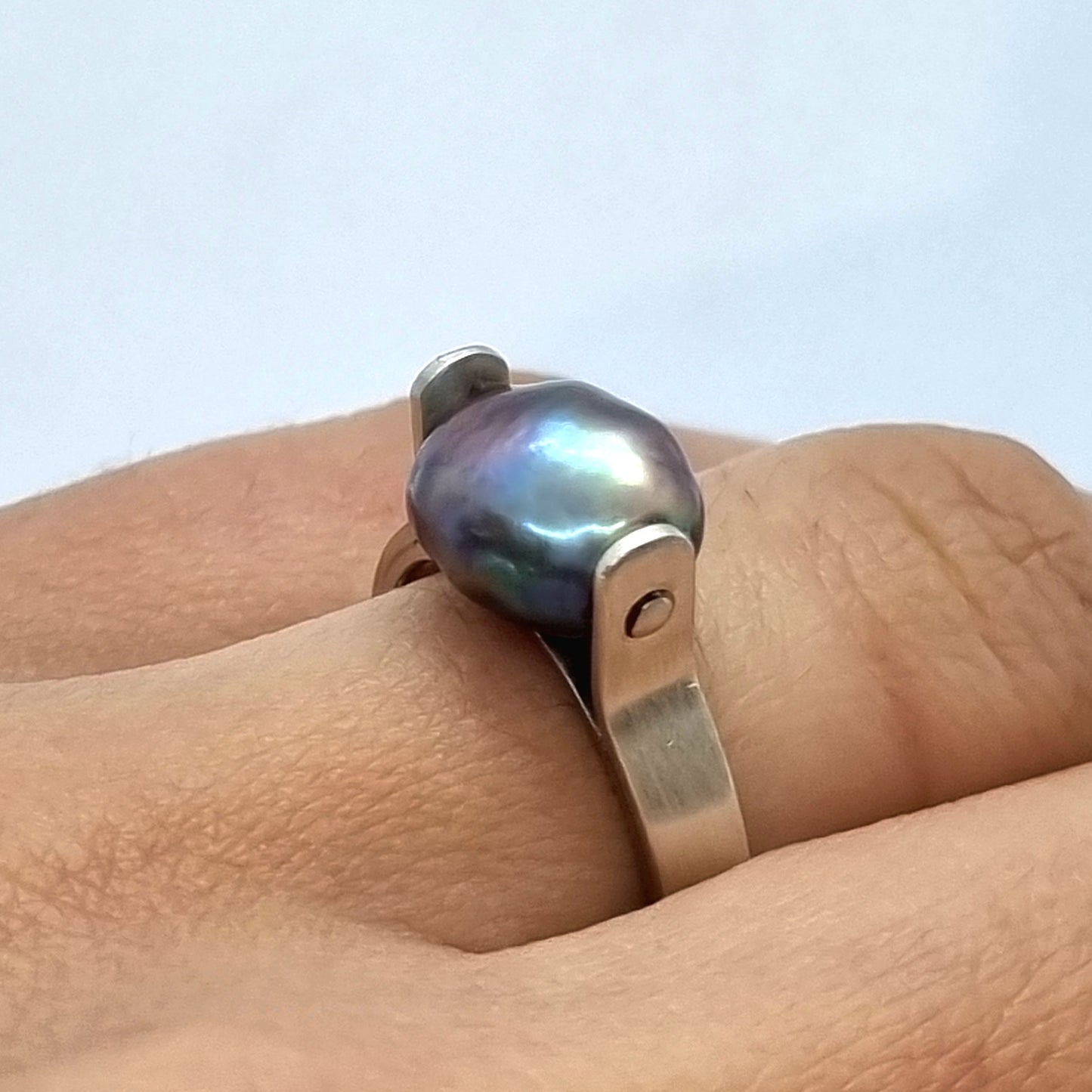 Grey Pearl Ring